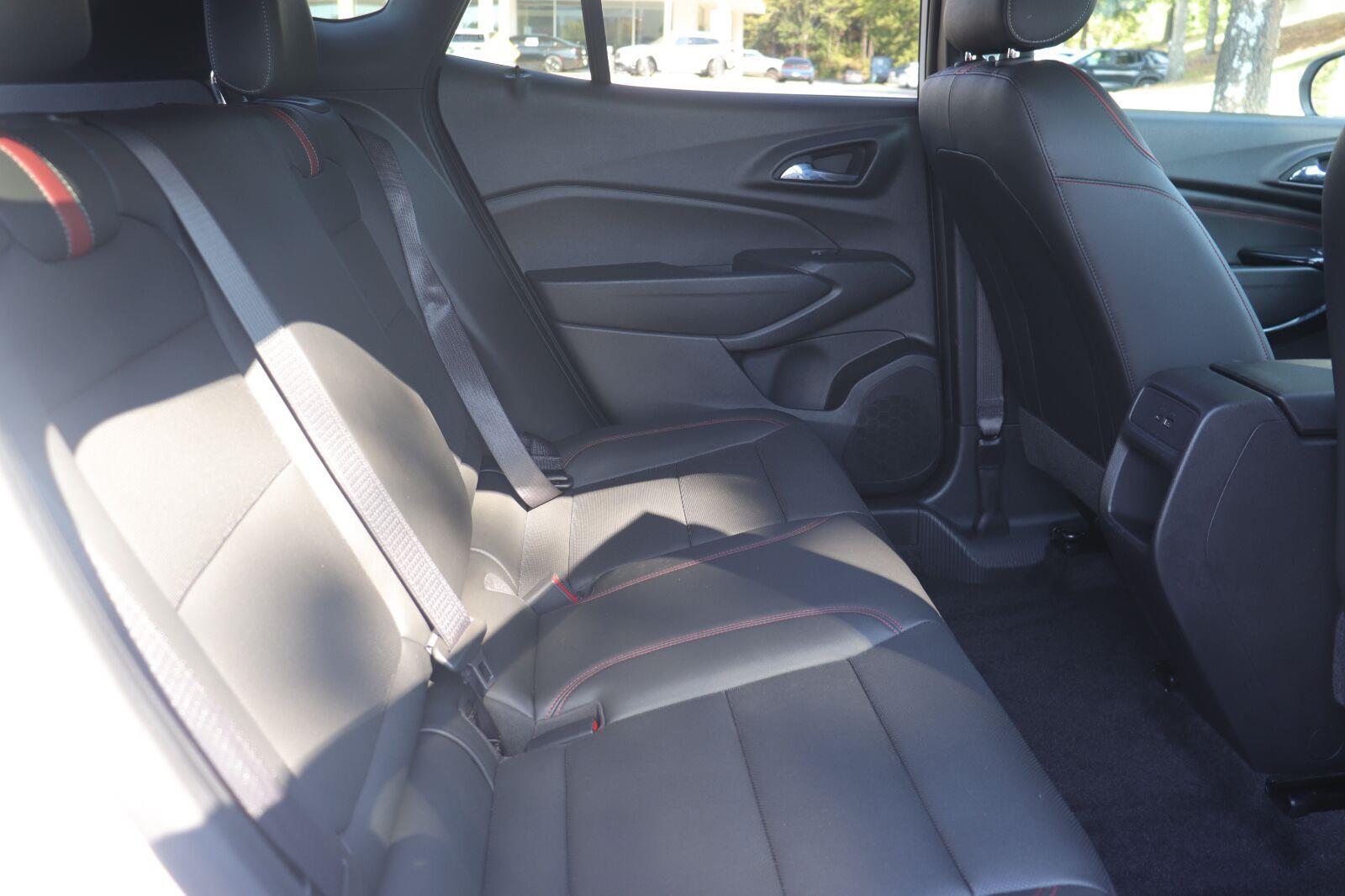 Used 2024 Chevrolet Trax SUV