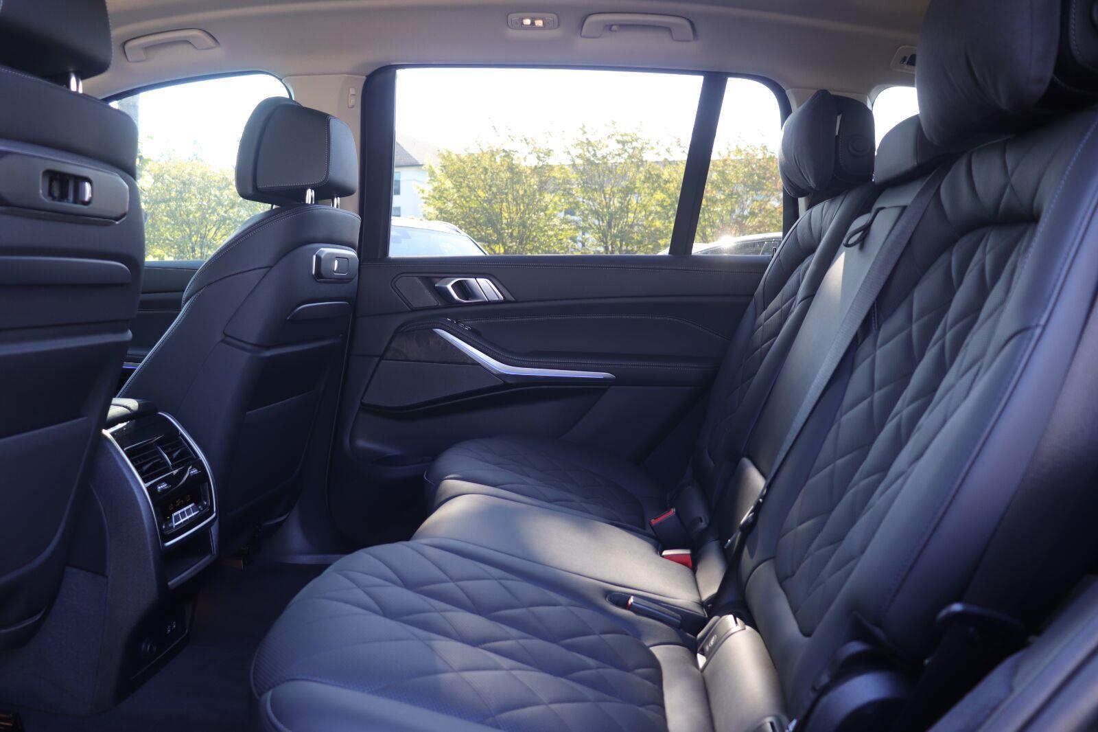 Used 2024 BMW X7 Sedan