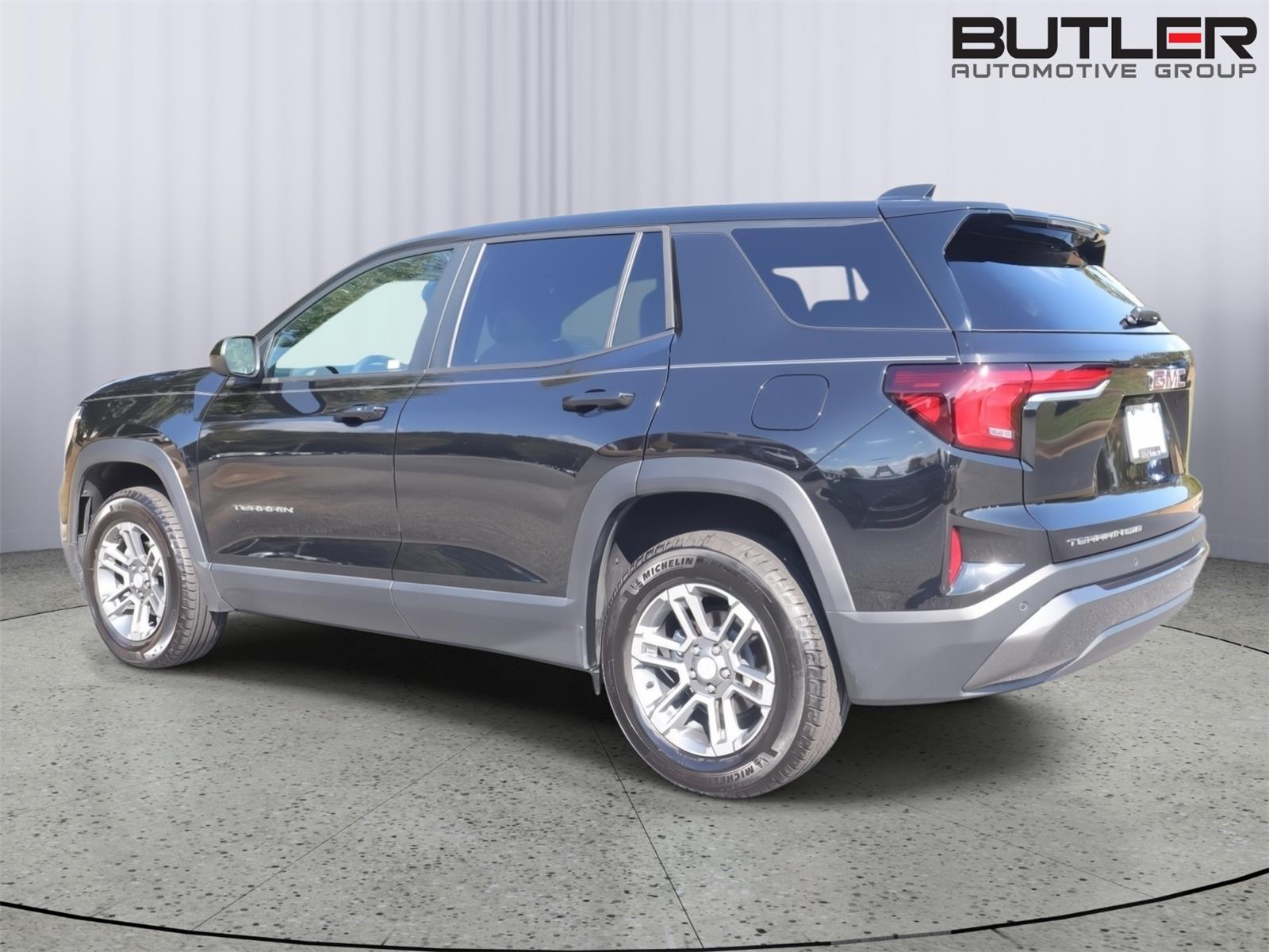 Used 2025 GMC Terrain SUV