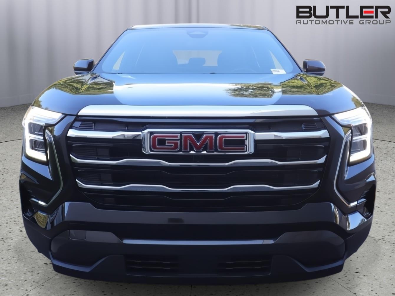 Used 2025 GMC Terrain SUV