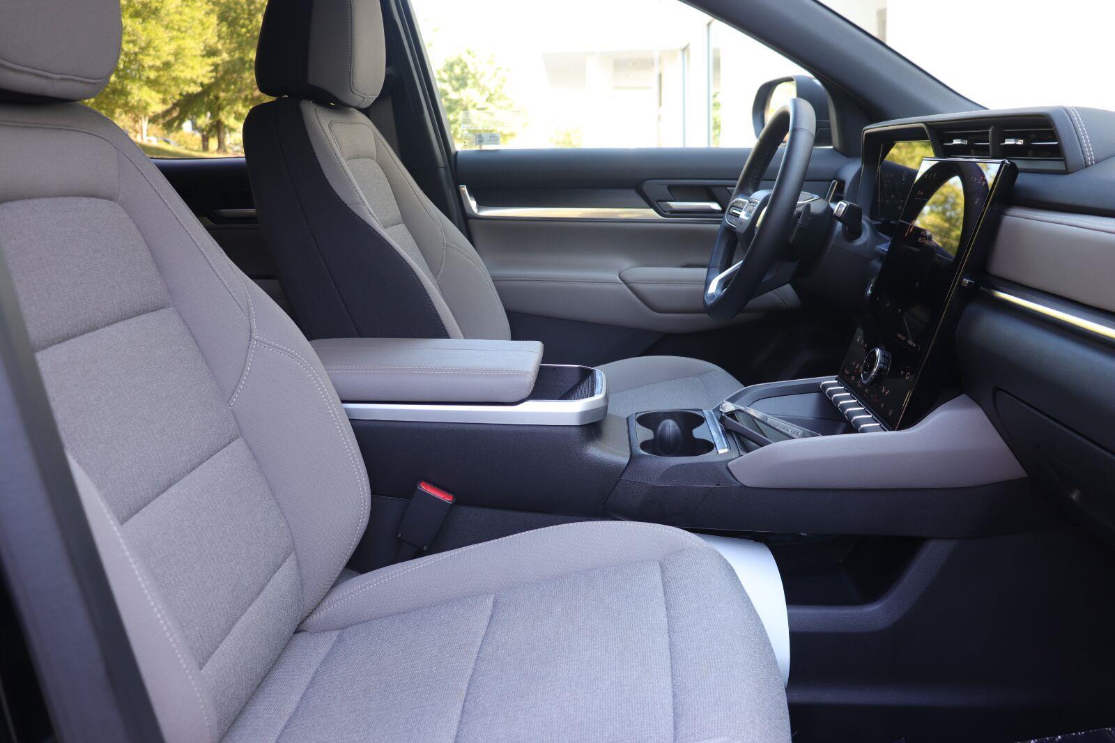 Used 2025 GMC Terrain SUV
