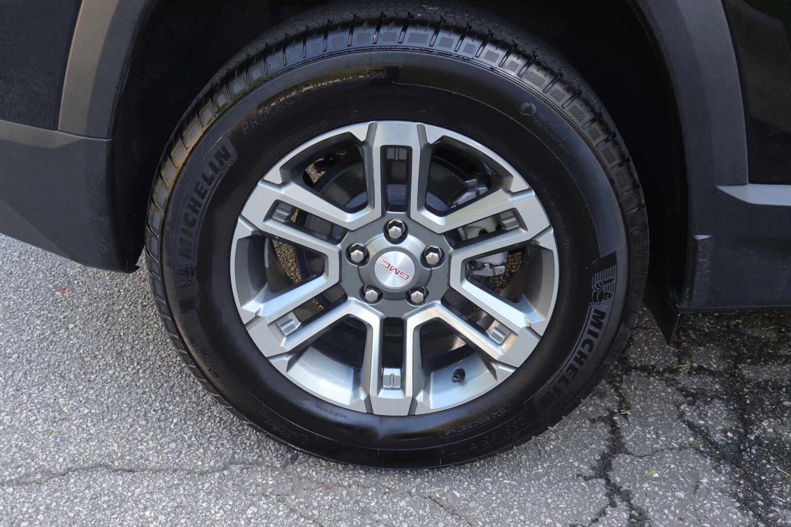 Used 2025 GMC Terrain SUV