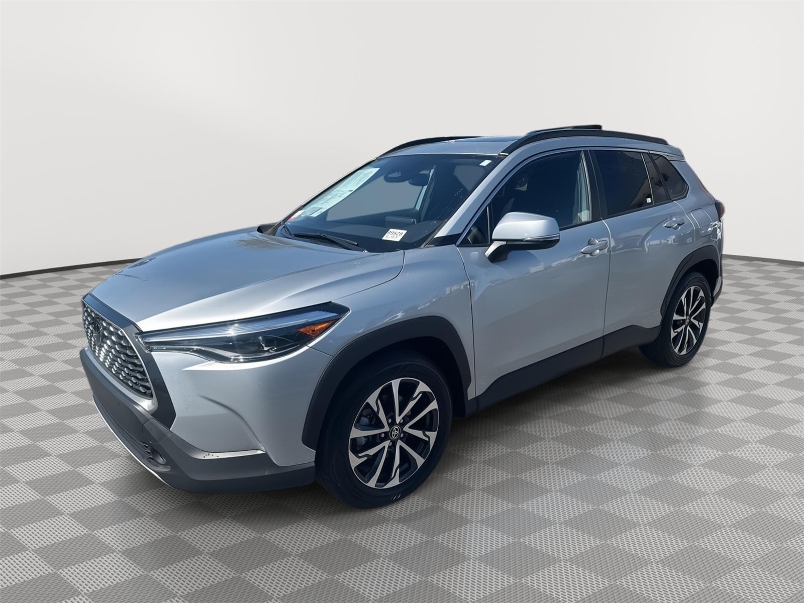 2024 Toyota Corolla Cross XLE FWD