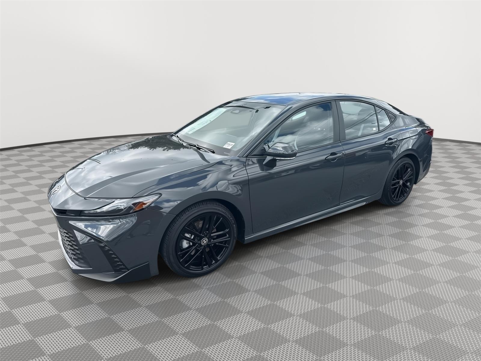 2025 Toyota Camry SE FWD
