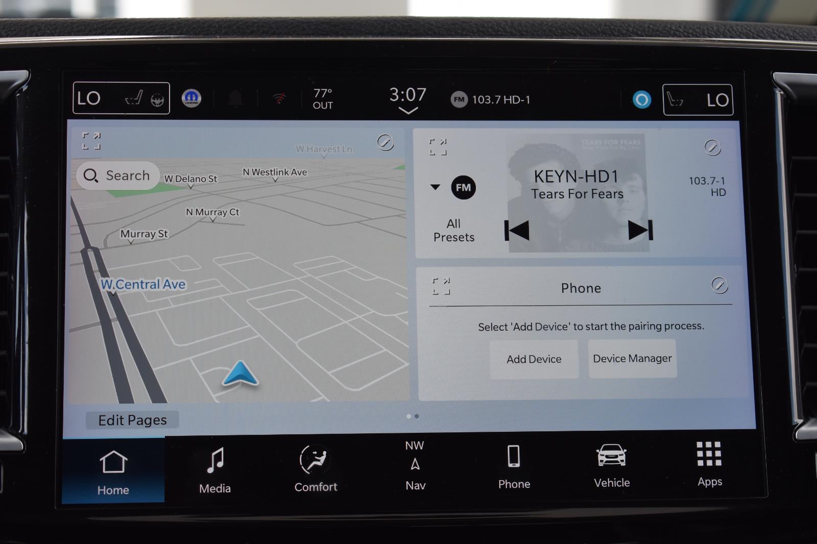 2024 Chrysler Pacifica Limited photo 4