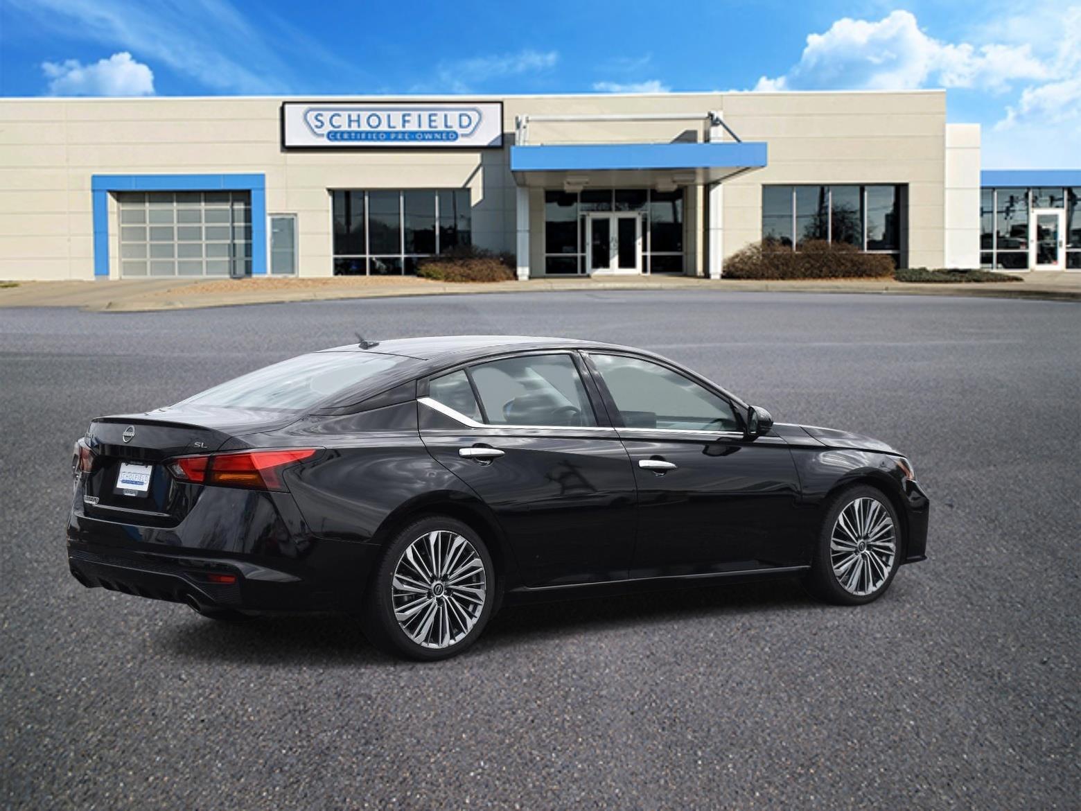 2023 Nissan Altima 2.5 photo 3