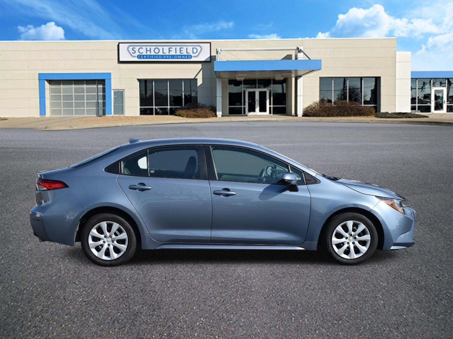 2024 Toyota Corolla LE photo 2