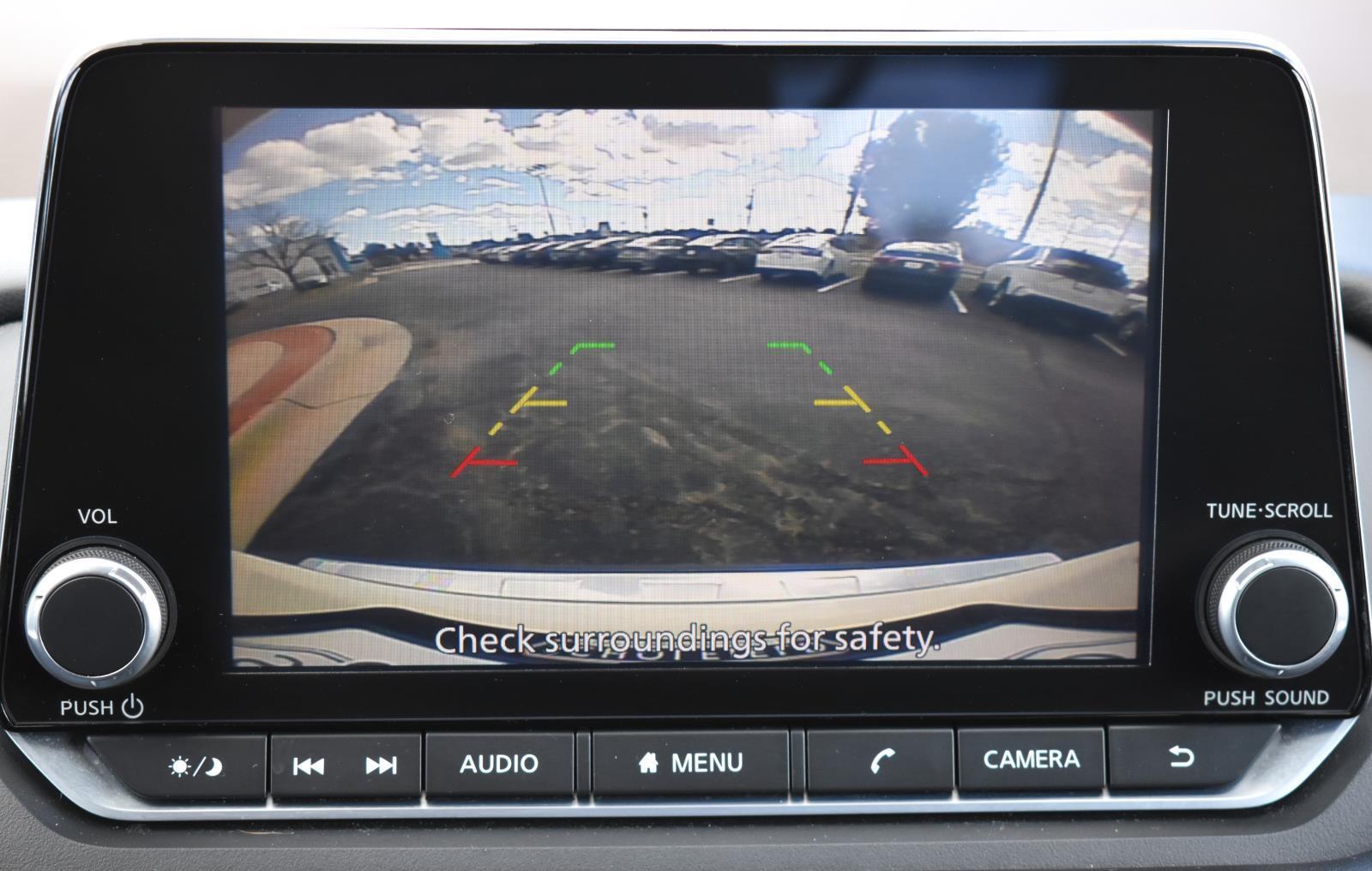 2023 Nissan Rogue SV photo 4