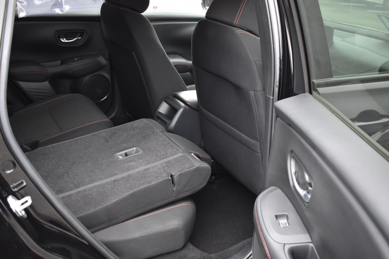 2025 Honda HR-V Sport - Photo 15