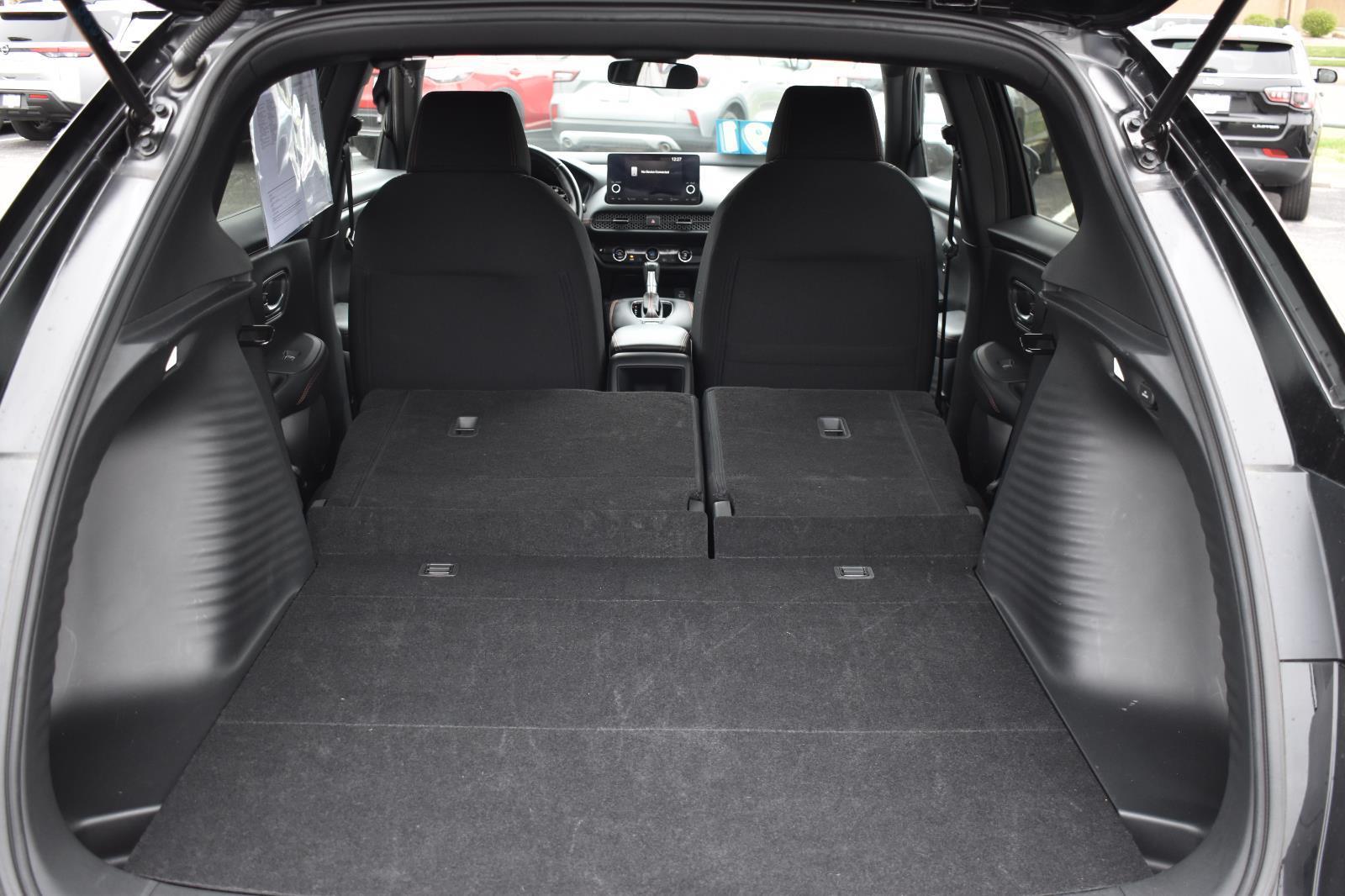 2025 Honda HR-V Sport - Photo 16