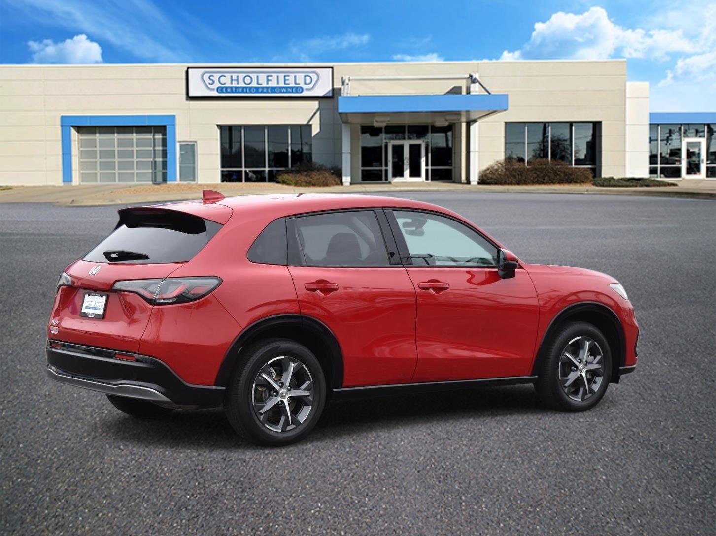 View vehicle photo 3