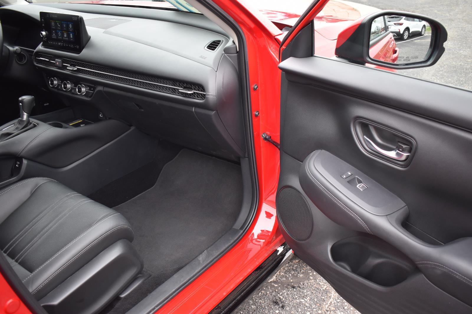 2025 Honda HR-V EX-L - Photo 16