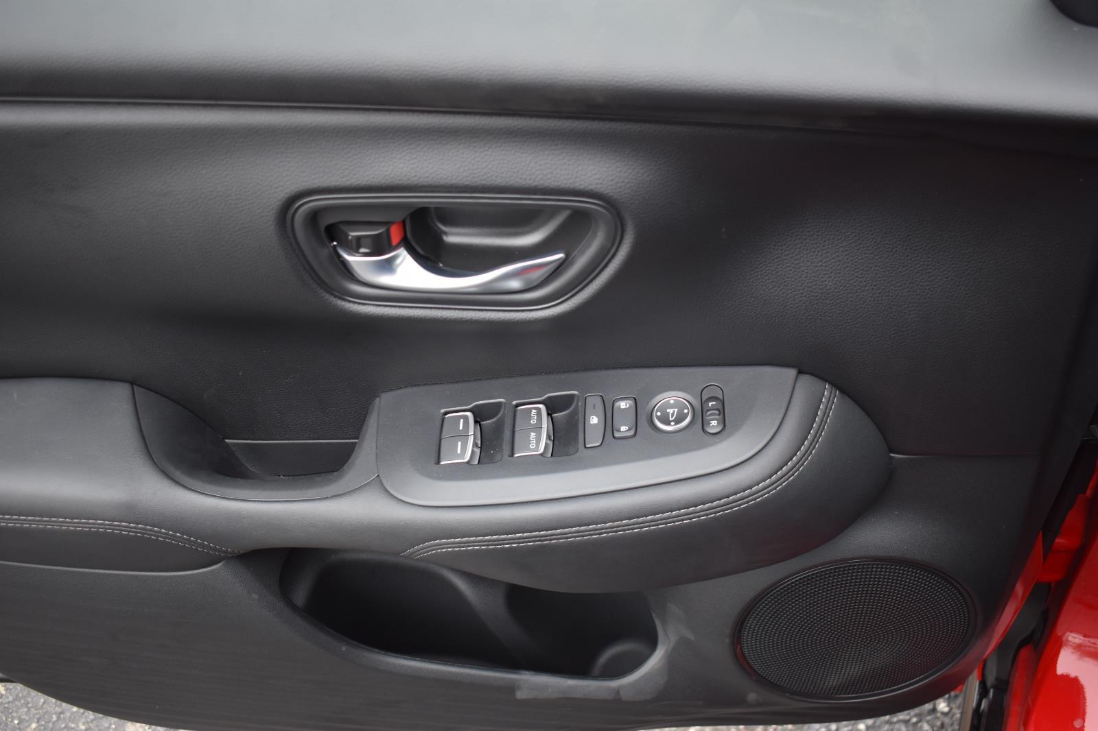 2025 Honda HR-V EX-L - Photo 22