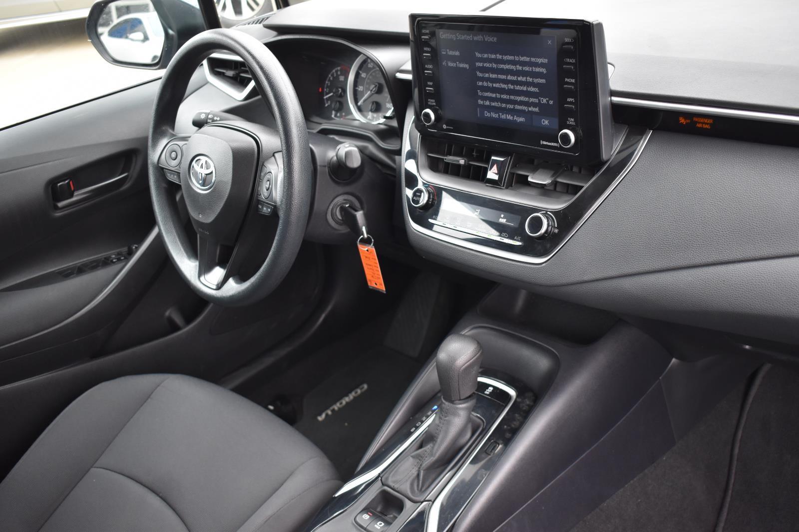 2022 Toyota Corolla LE - Photo 9