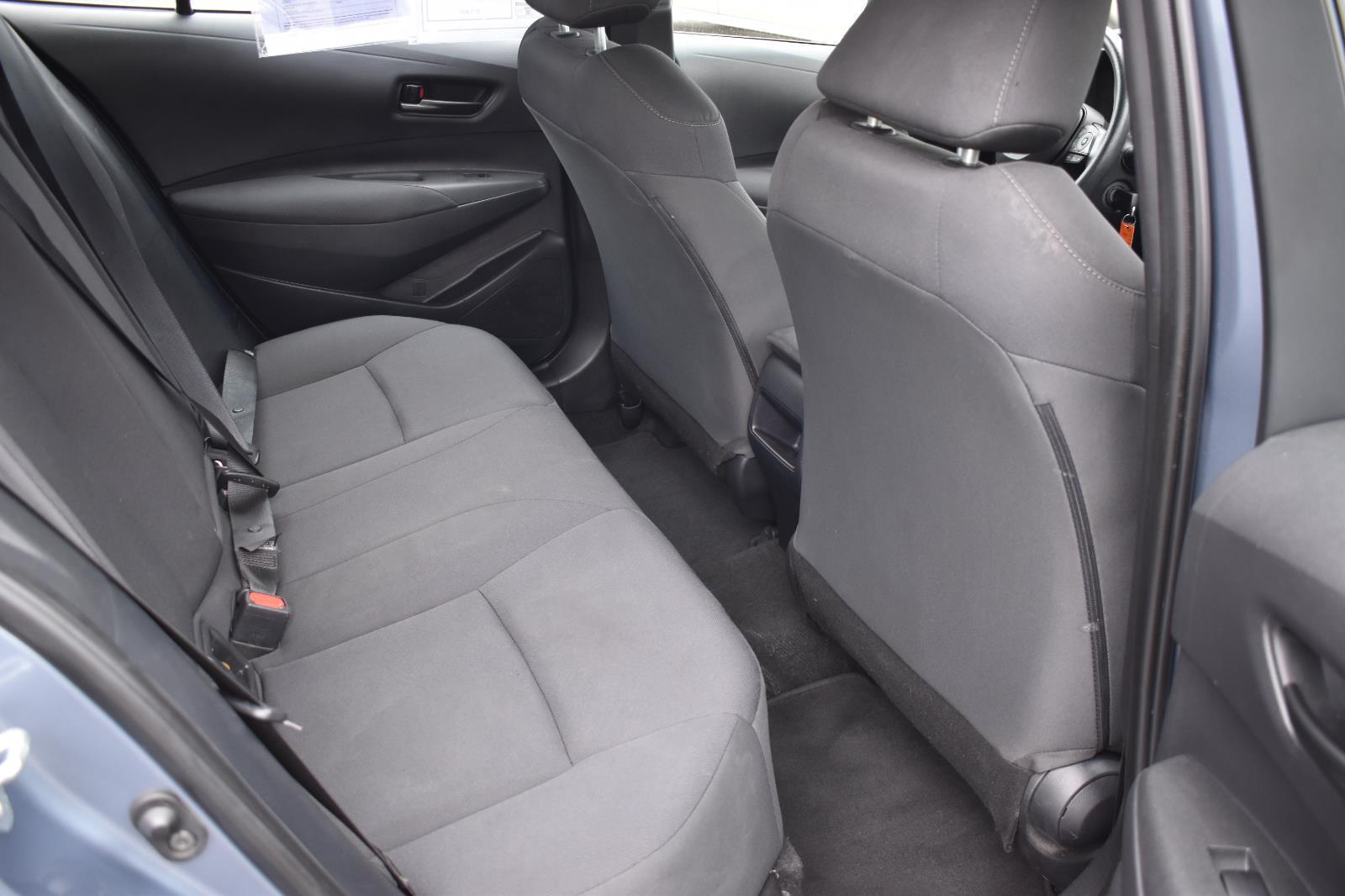 2022 Toyota Corolla LE - Photo 10