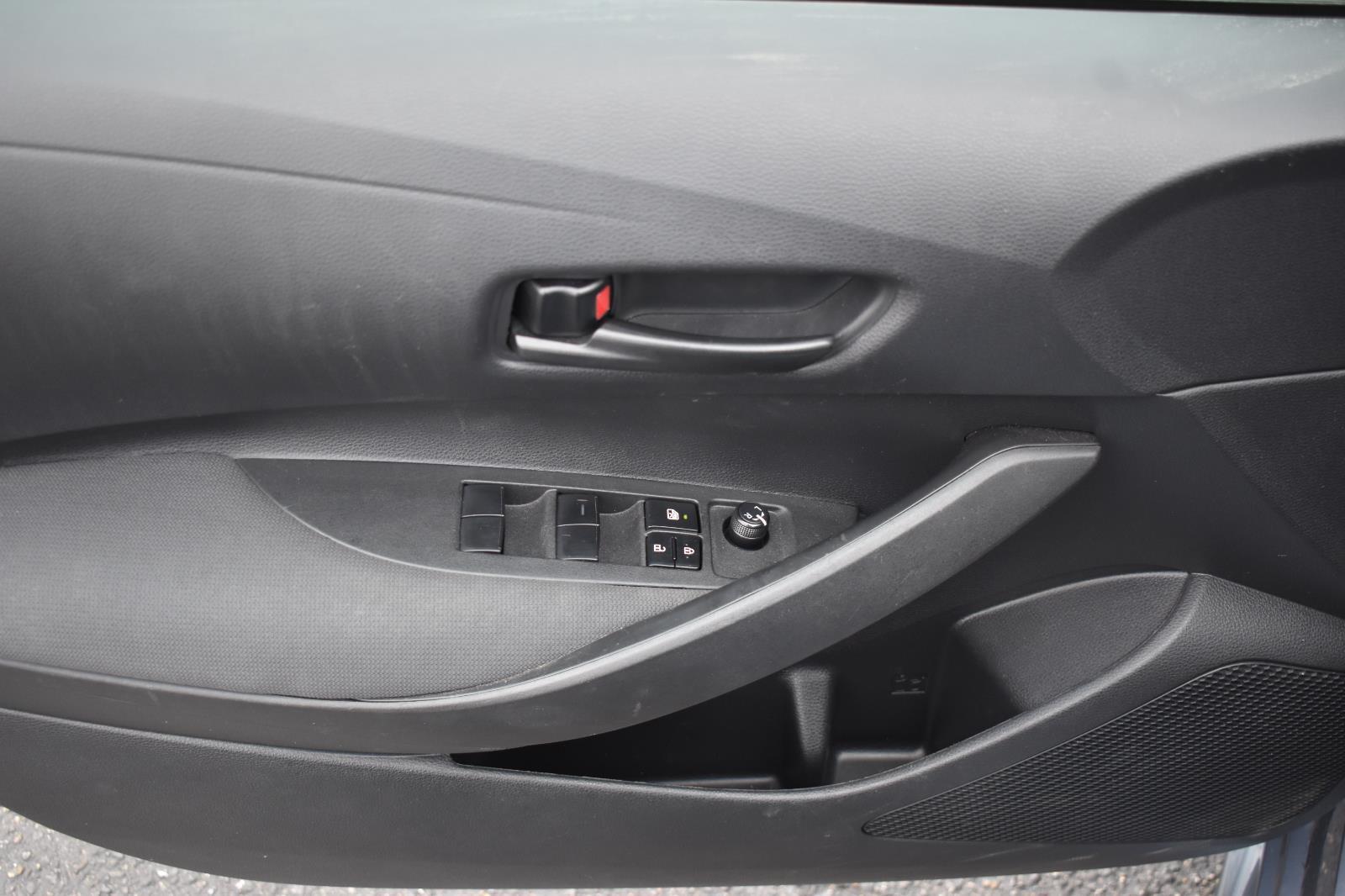 2022 Toyota Corolla LE - Photo 14