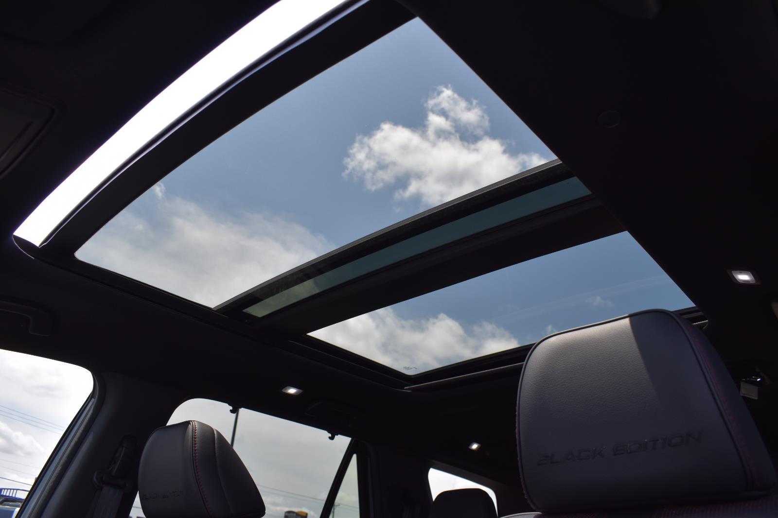 2025 Honda Pilot Black Edition - Photo 11