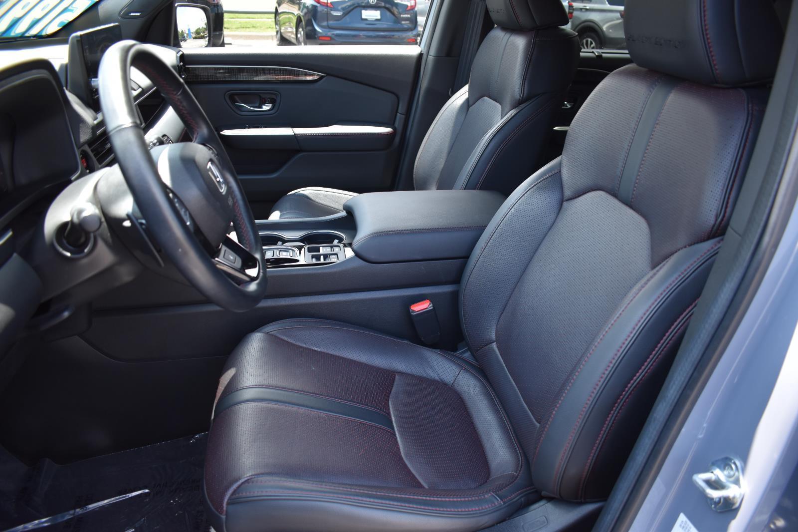 2025 Honda Pilot Black Edition - Photo 26