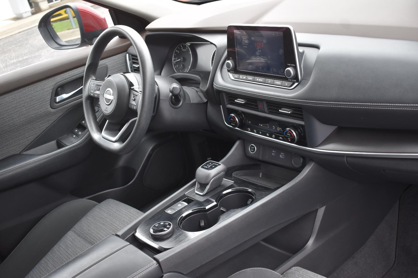 2023 Nissan Rogue SV - Photo 12