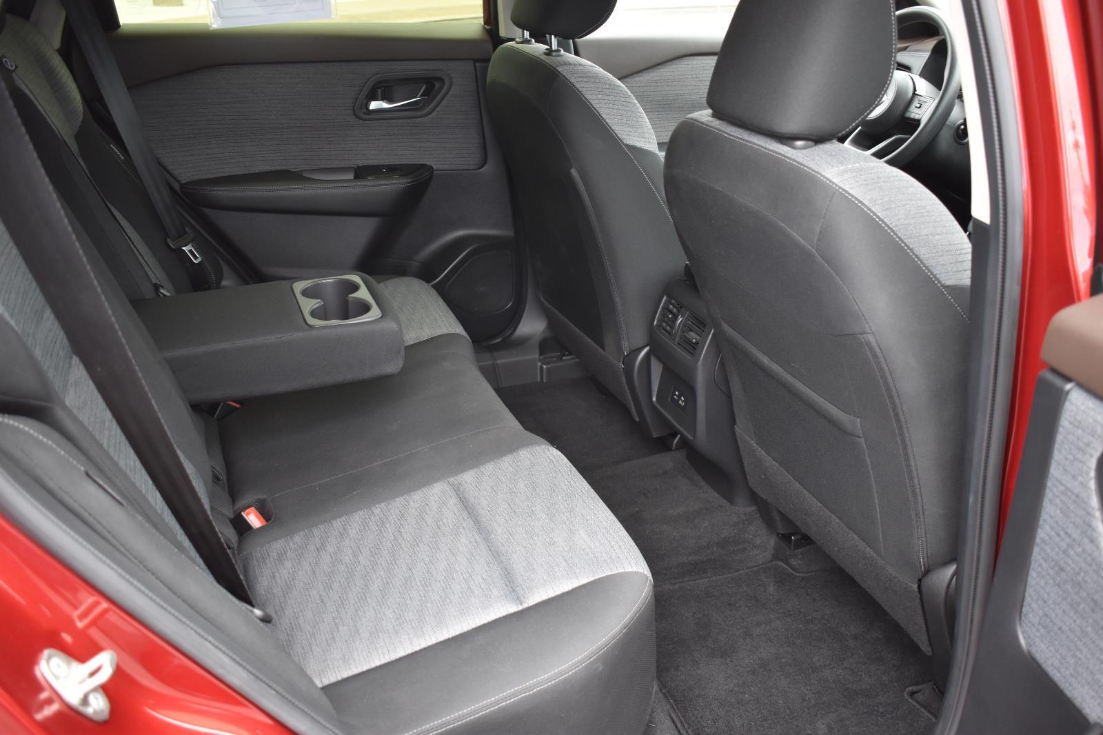2023 Nissan Rogue SV - Photo 15