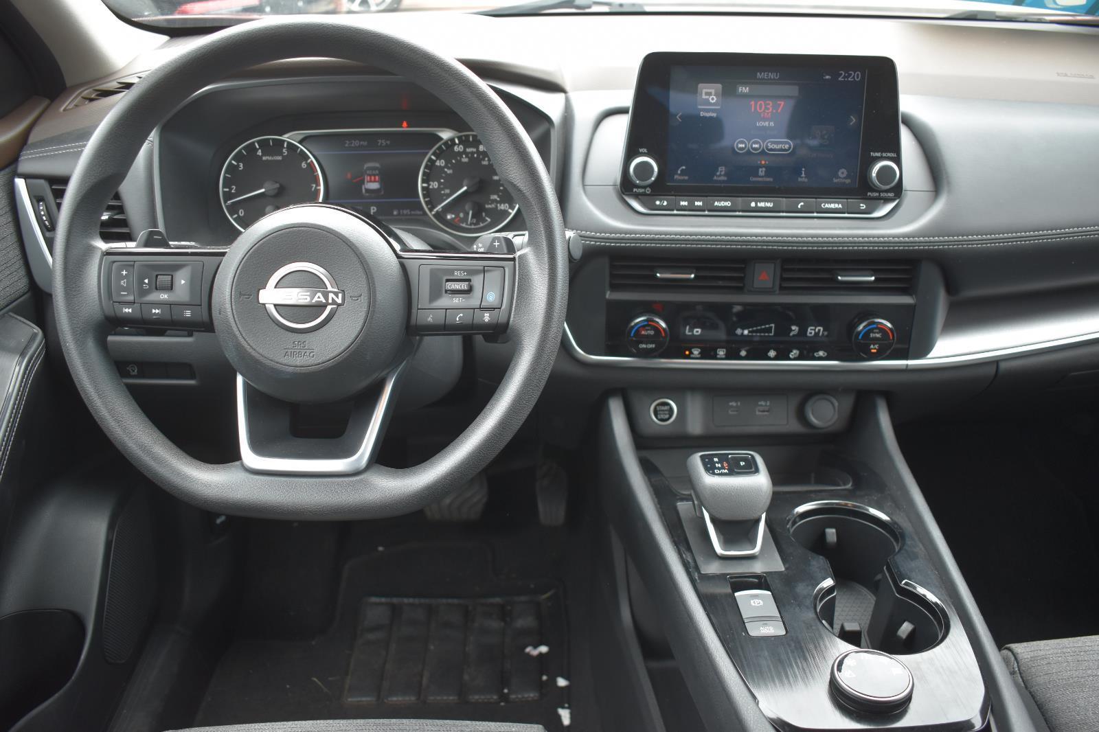 2023 Nissan Rogue SV - Photo 18