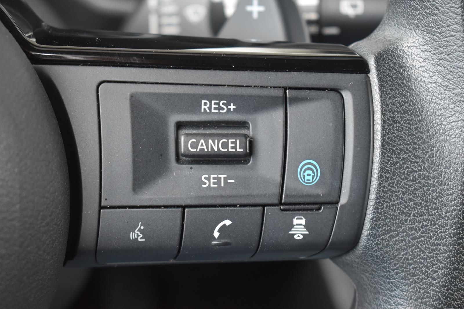 2023 Nissan Rogue SV - Photo 8