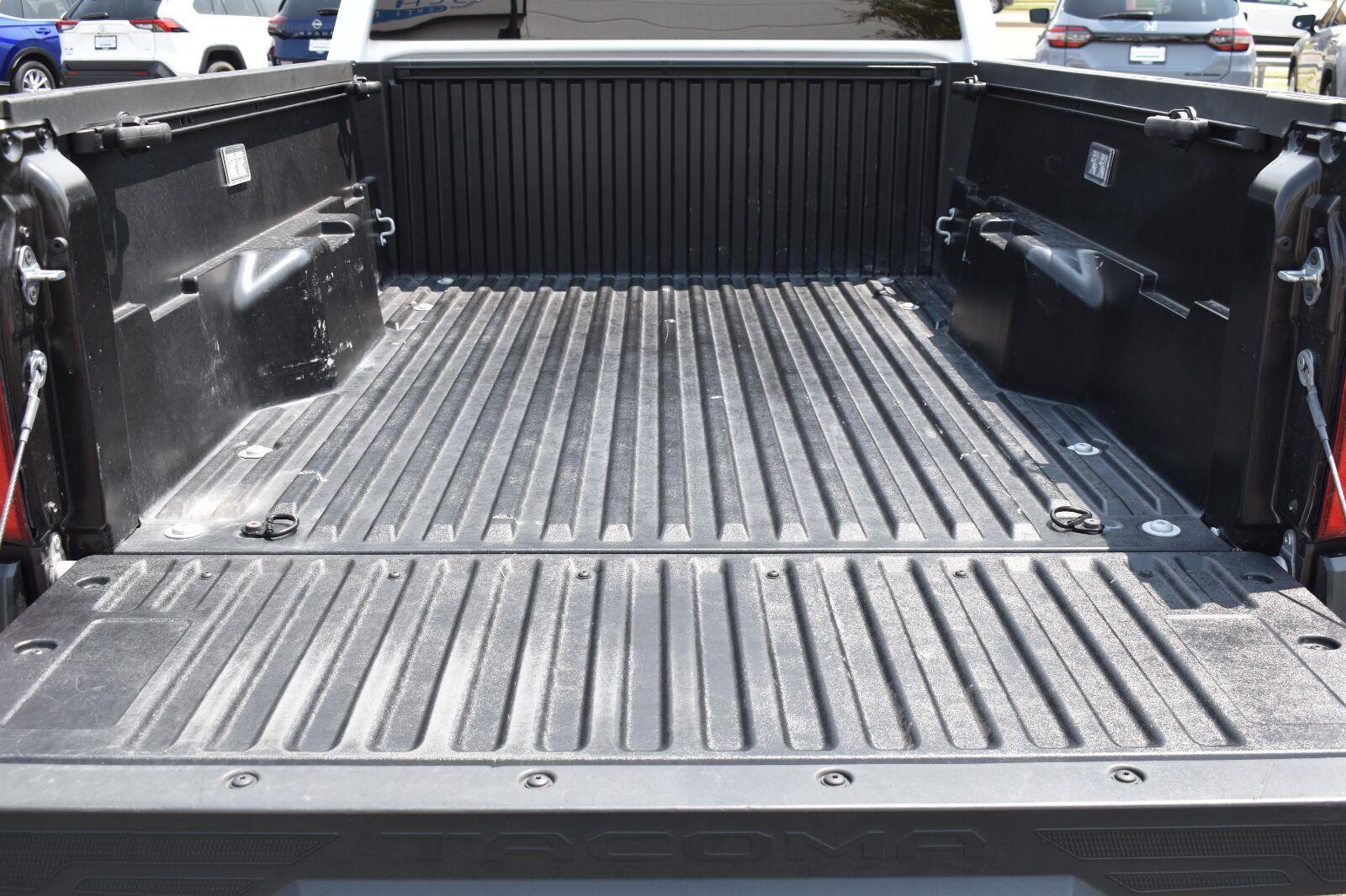 2025 Toyota Tacoma SR - Scholfield Honda - Image 17