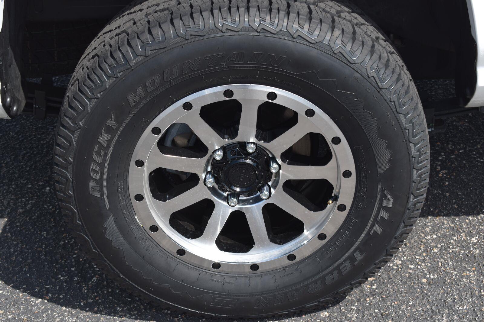 2025 Toyota Tacoma SR Ice Cap - Scholfield Honda - Image 9