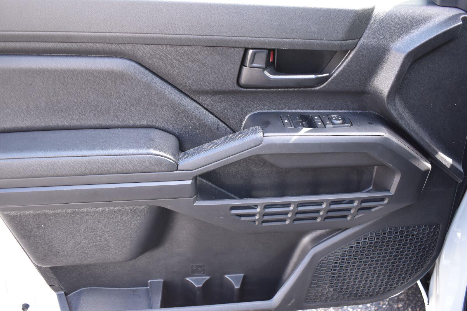 2025 Toyota Tacoma SR Ice Cap - Scholfield Honda - Image 16