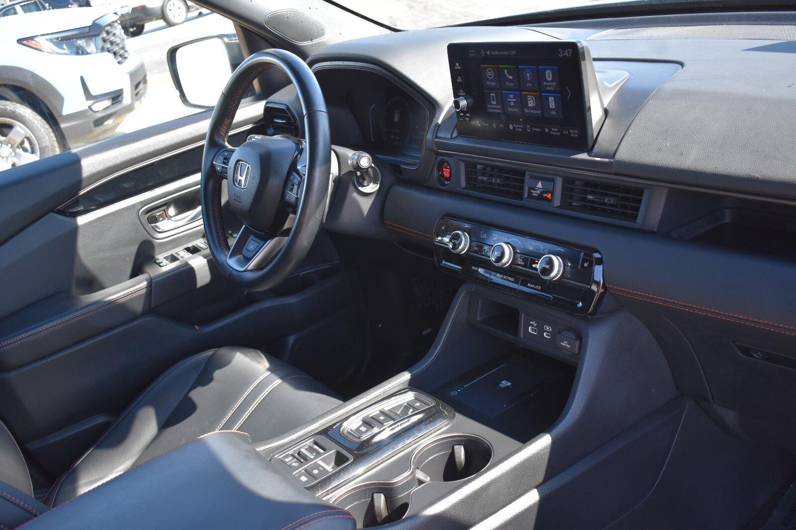2025 Honda Pilot TrailSport Lunar Silver Metallic - Scholfield Honda - Image 12