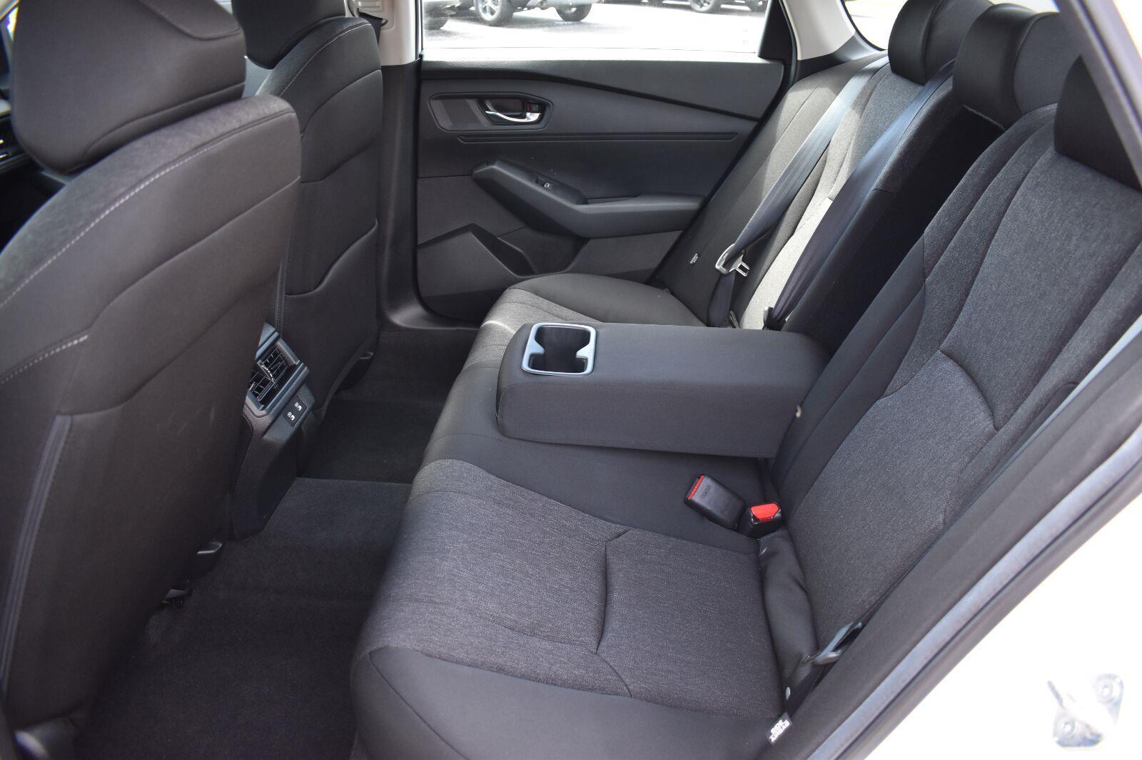 2026 Honda Accord Sedan SE Platinum White Pearl - Scholfield Honda - Image 16