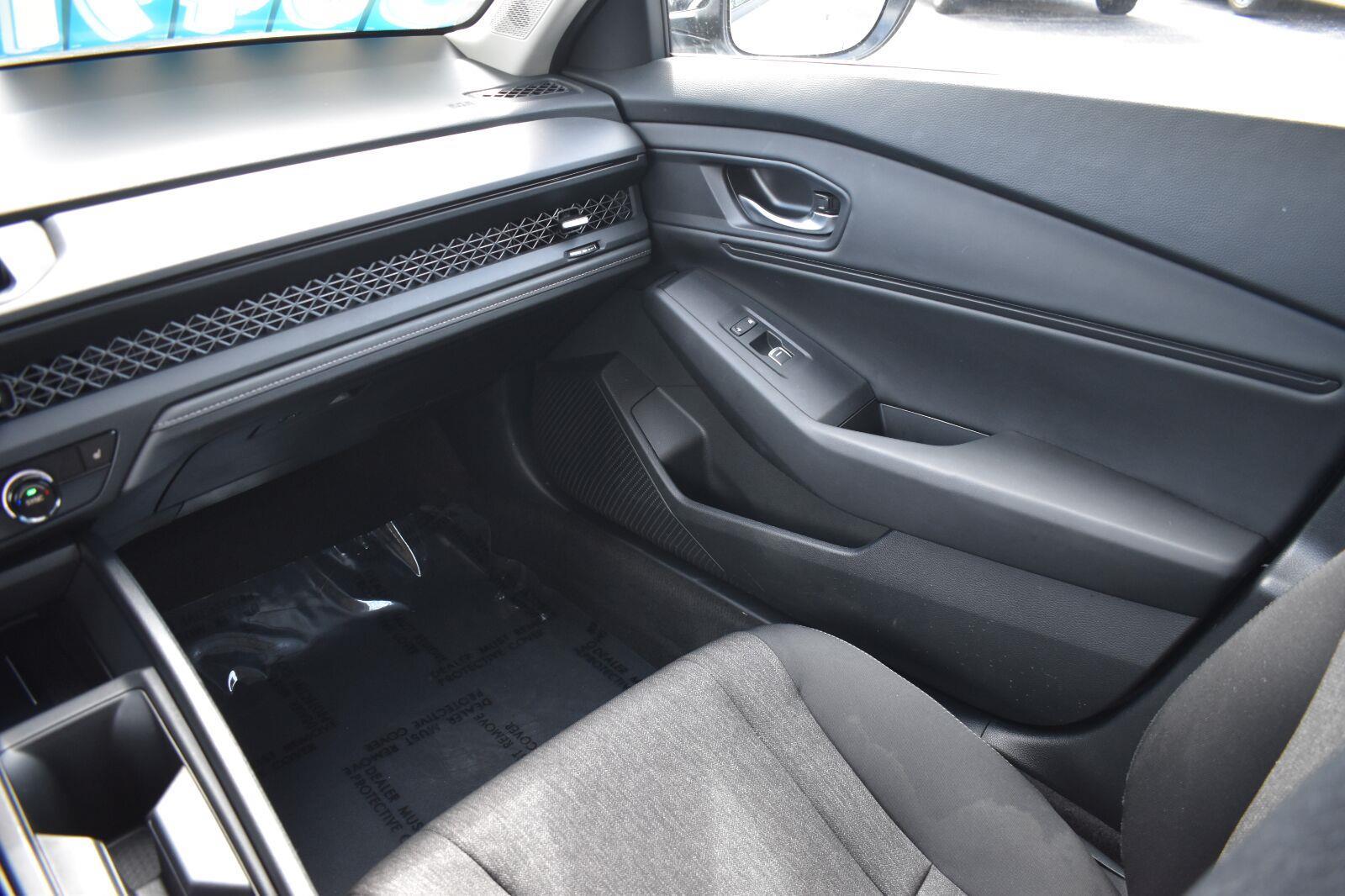 2026 Honda Accord Sedan SE Platinum White Pearl - Scholfield Honda - Image 19