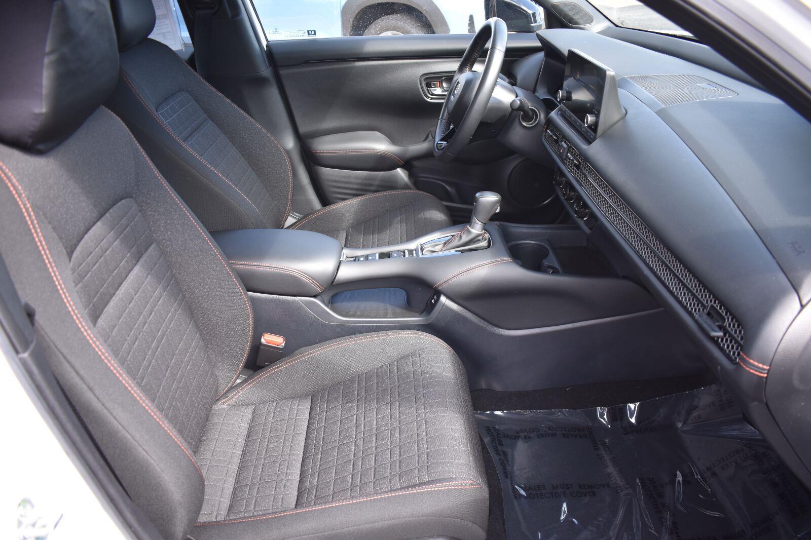 2025 Honda HR-V Sport Platinum White Pearl - Scholfield Honda - Image 11