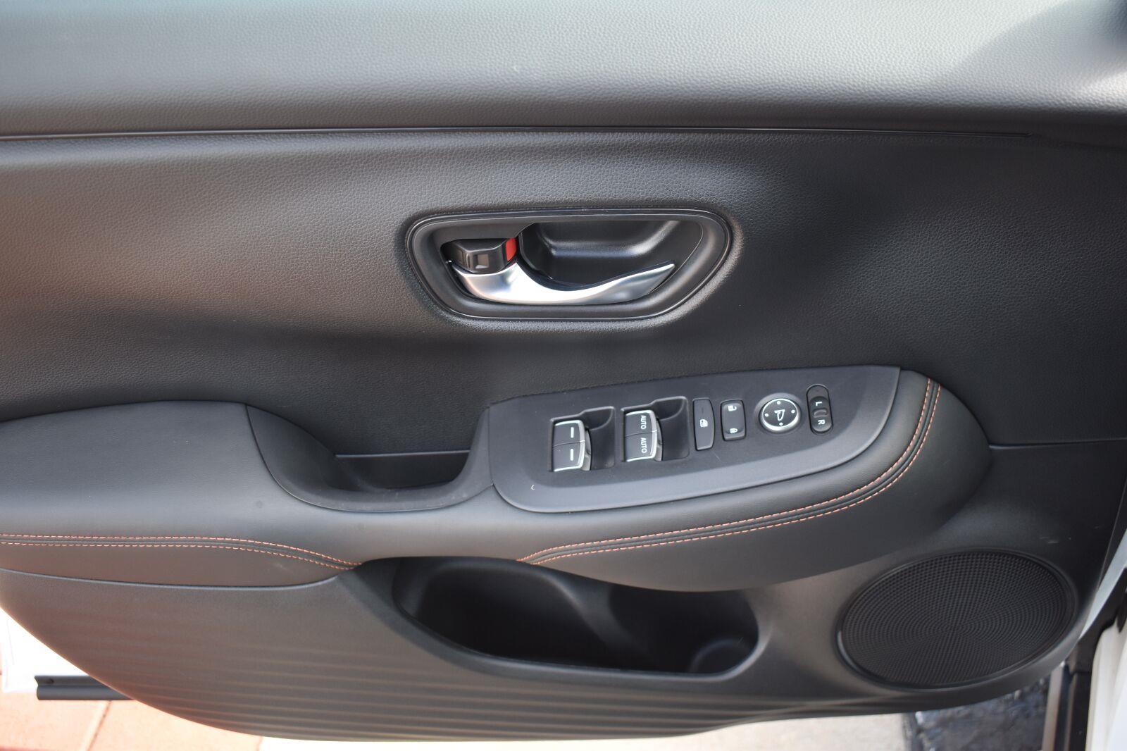 2025 Honda HR-V Sport Platinum White Pearl - Scholfield Honda - Image 18