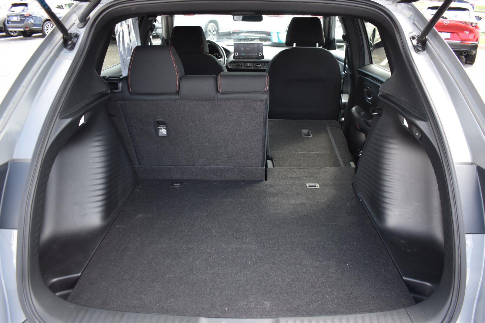 2024 Honda HR-V Sport Urban Gray Pearl - Scholfield Honda - Image 13