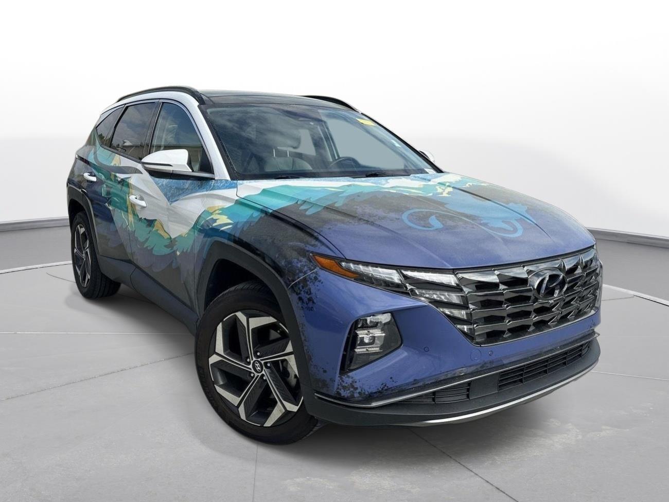 View vehicle photo 4