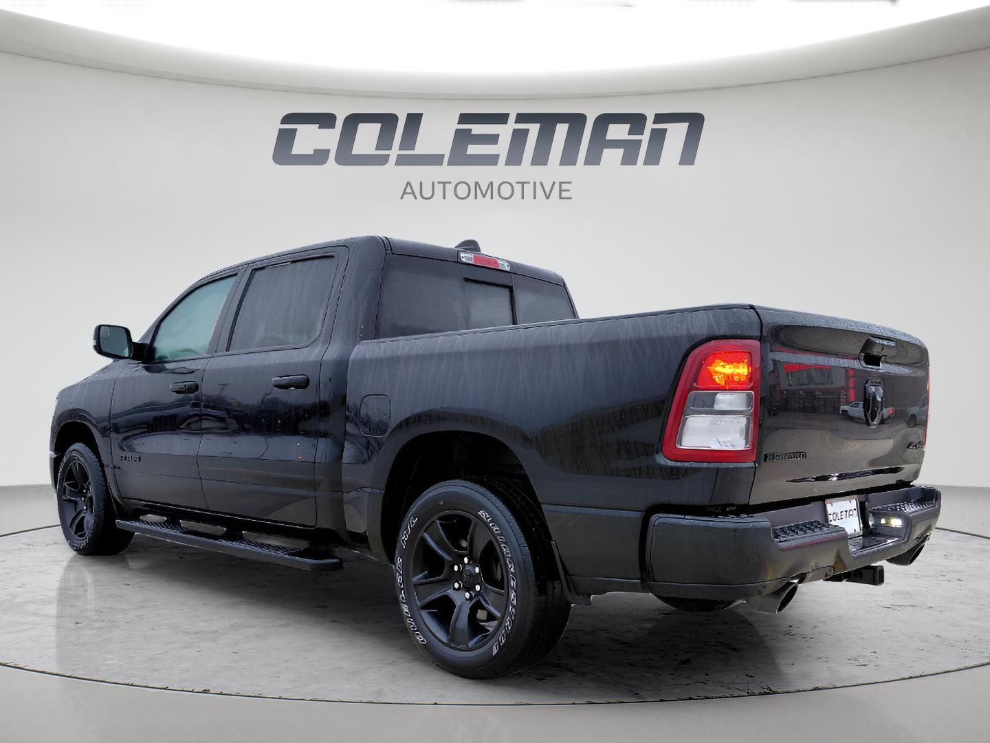 View vehicle photo 3