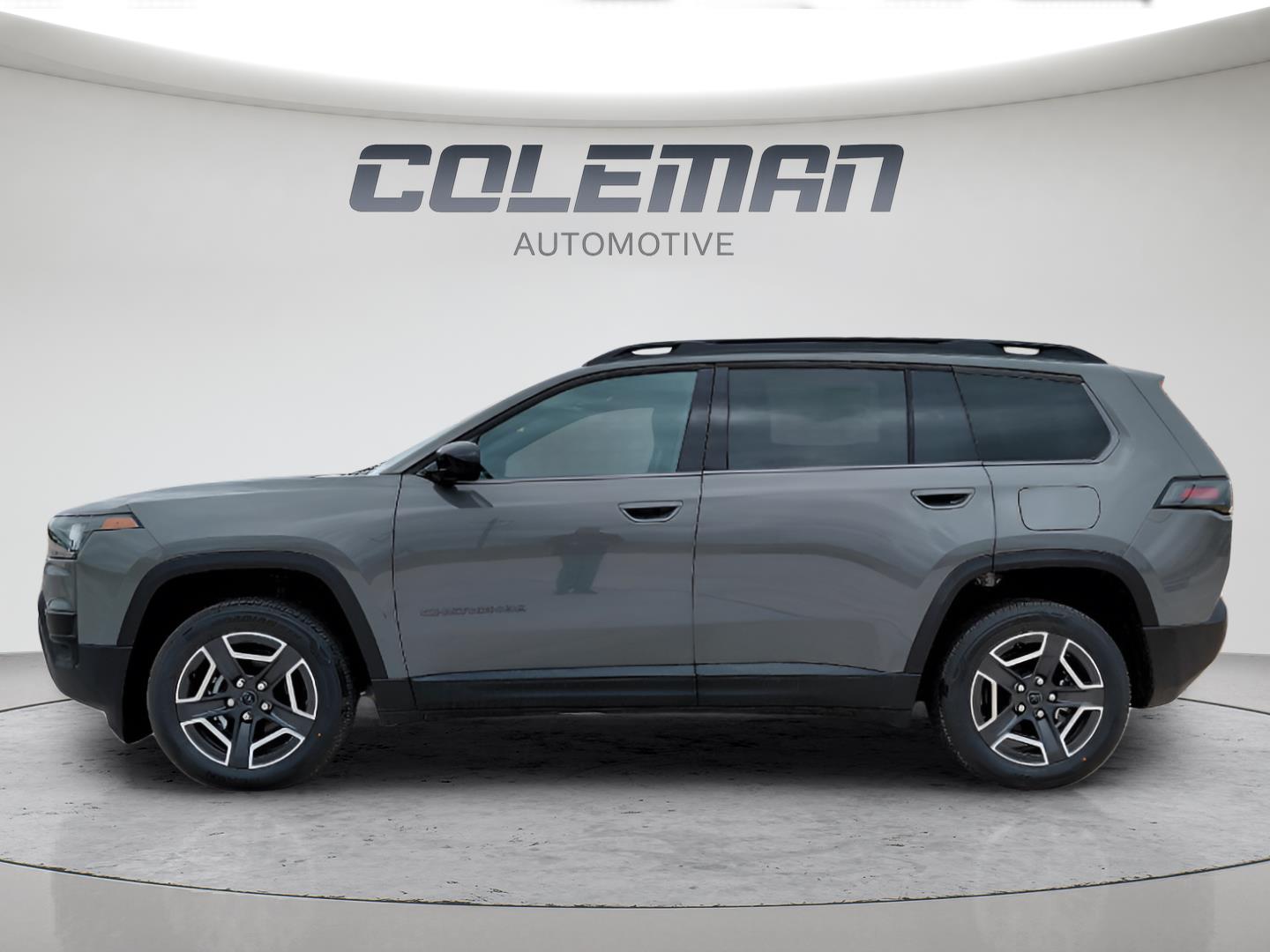 View vehicle photo 2