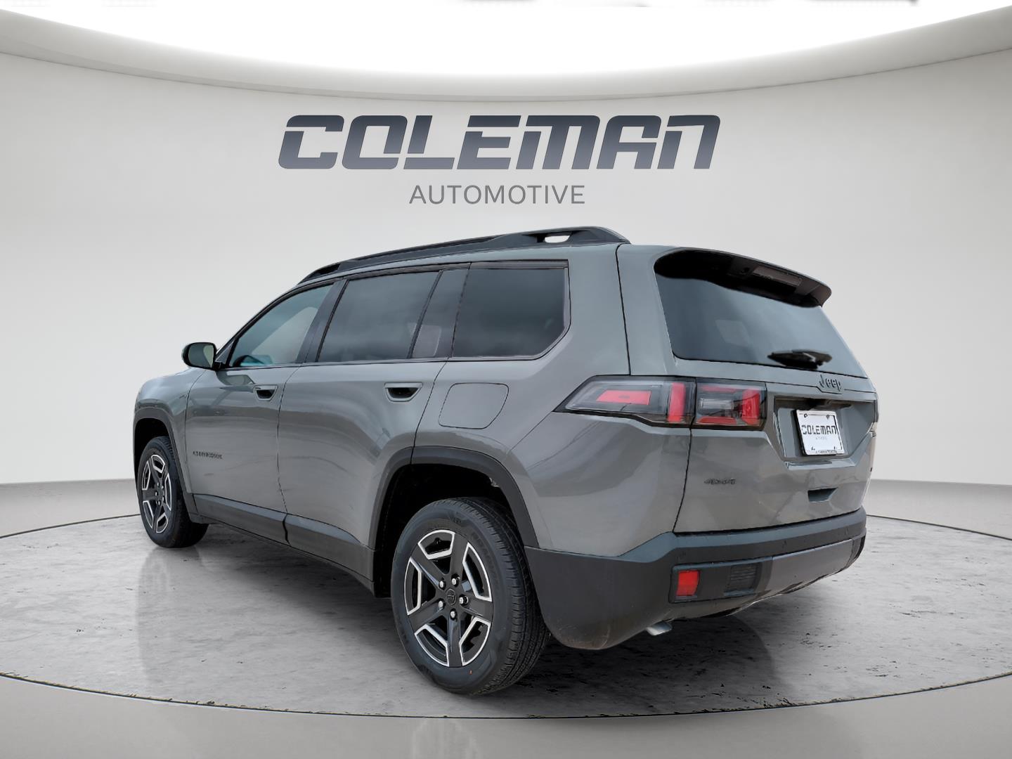 View vehicle photo 3