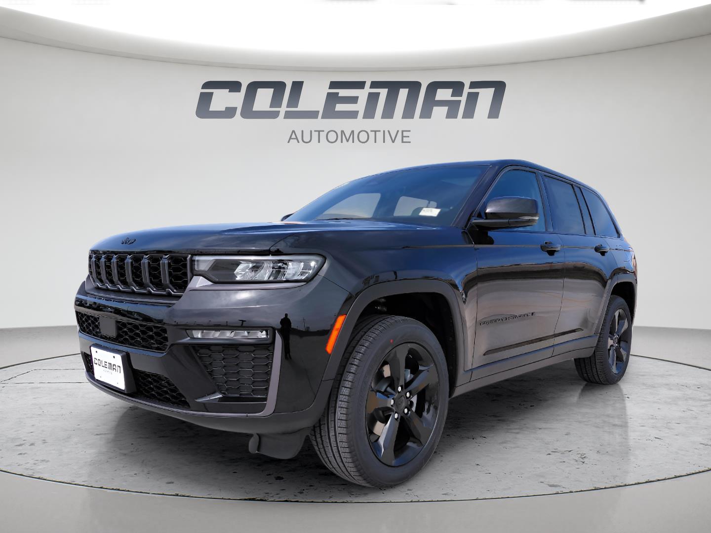 Diamond Black Crystal Pearlcoat 2026 Jeep Grand Cherokee SUV / Crossover Four-Wheel Drive 8-Speed Automatic