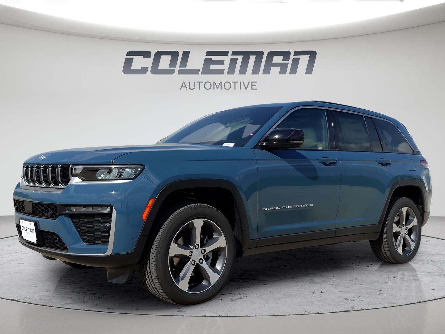 Gray (Steel Blue) 2026 Jeep Grand Cherokee SUV / Crossover Four-Wheel Drive 8-Speed Automatic