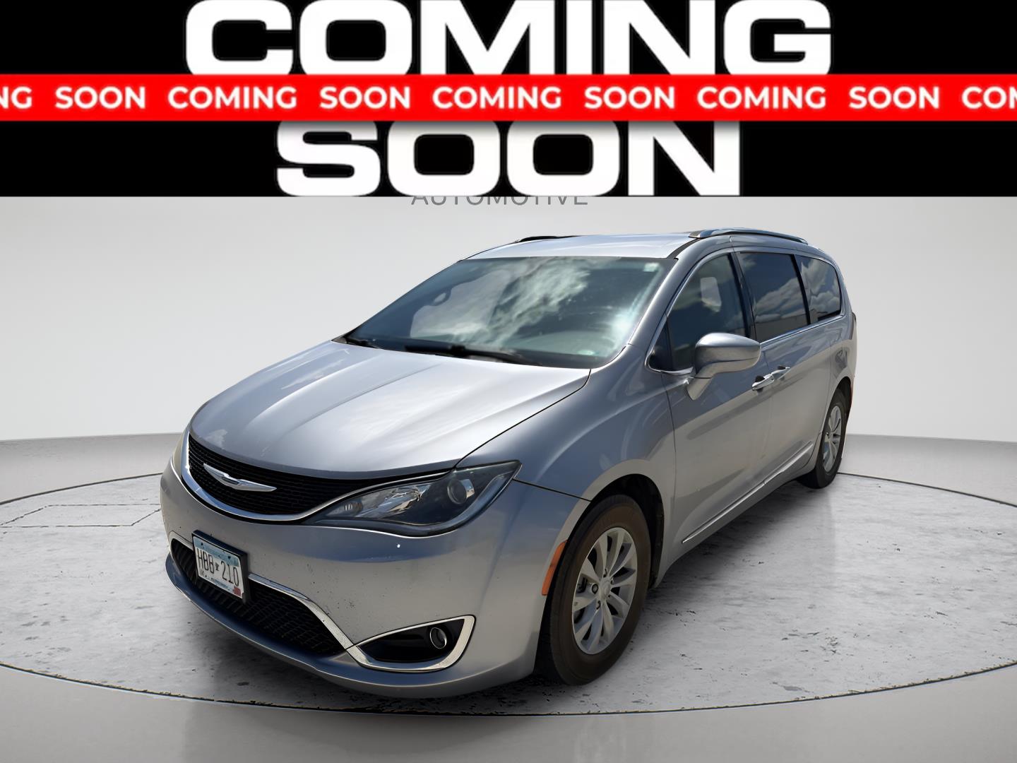 Billet Silver Metallic Clearcoat 2019 Chrysler Pacifica Minivan Front-Wheel Drive 9-Speed Automatic