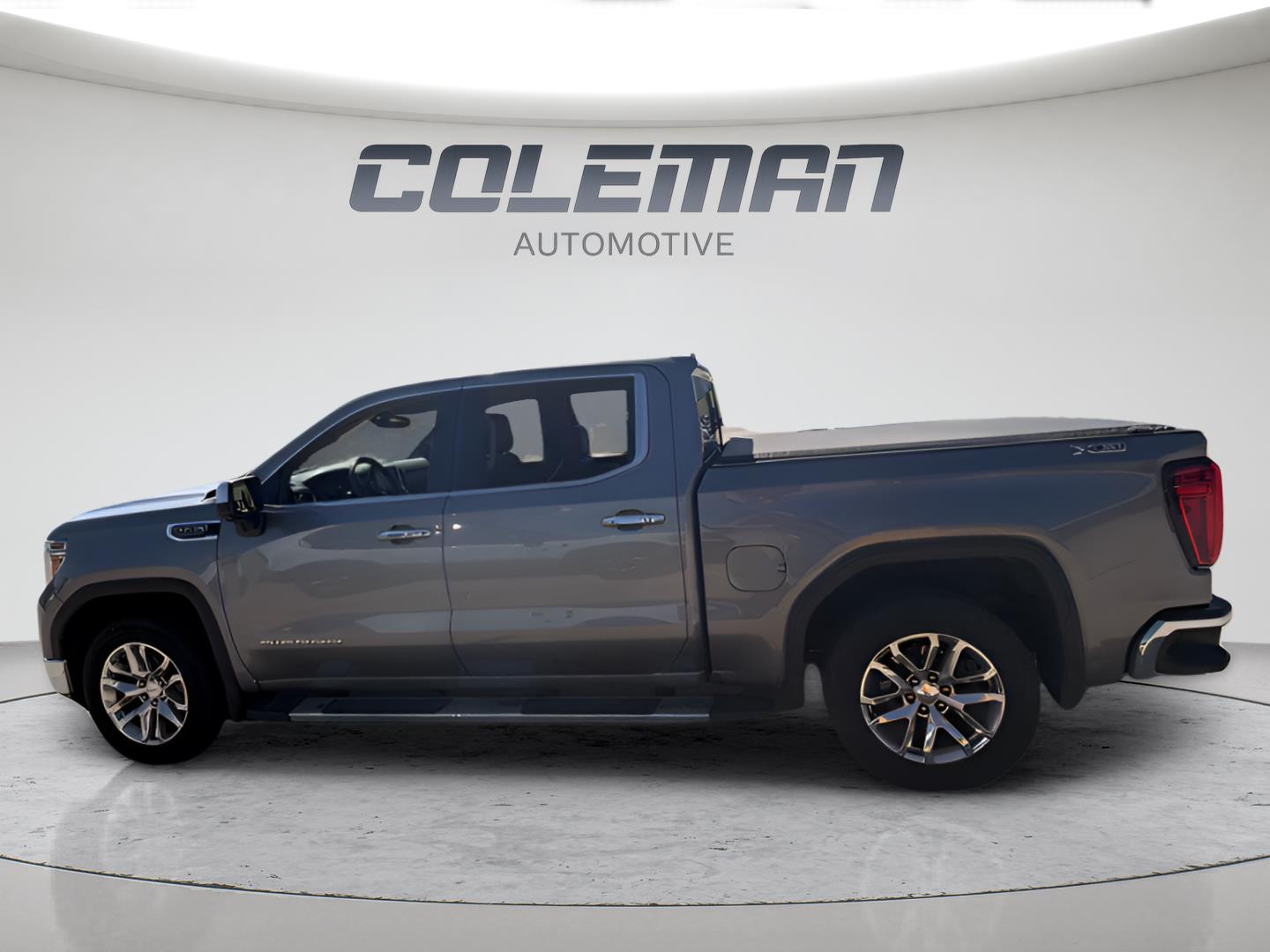 View vehicle photo 2
