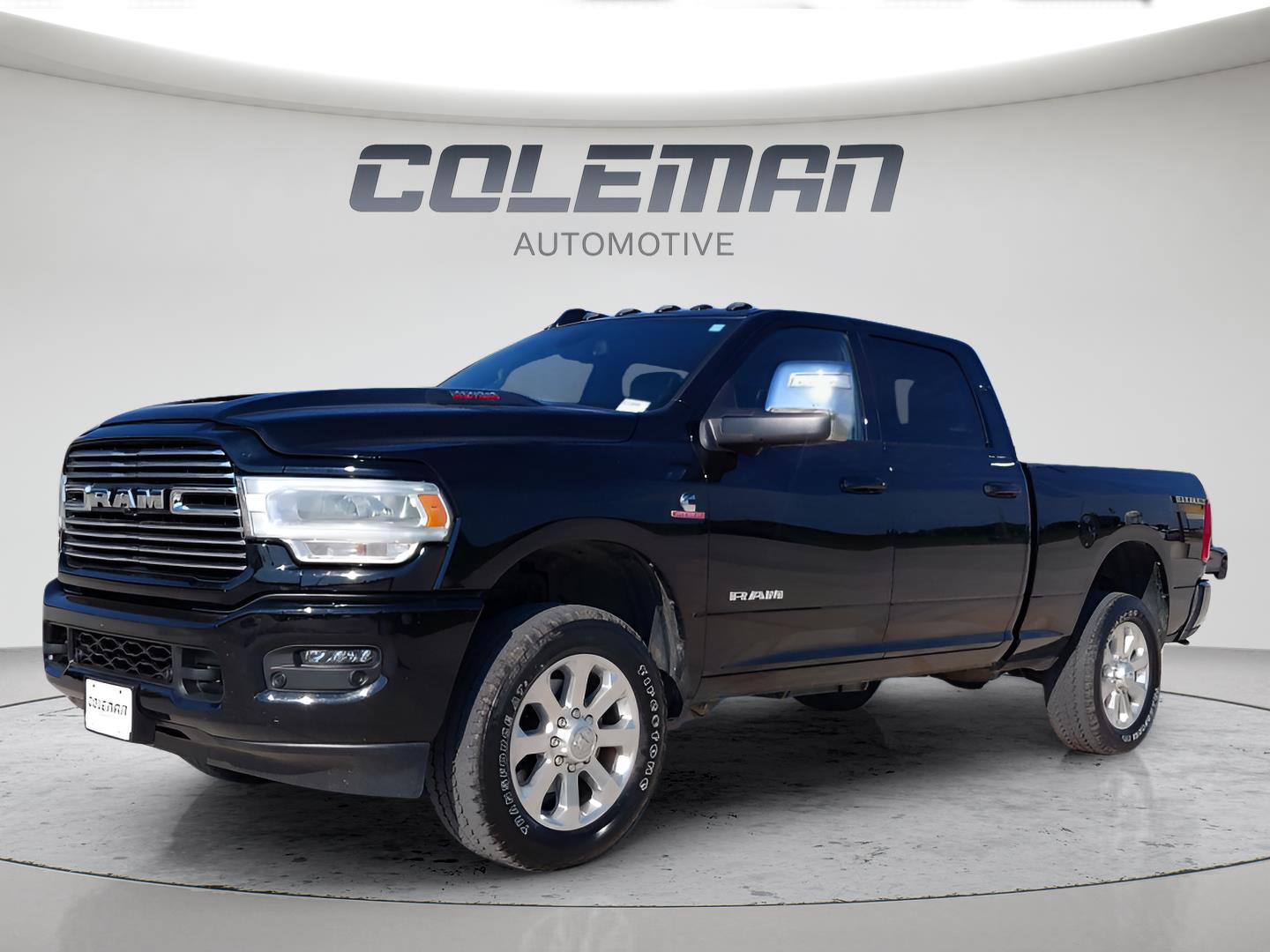 Diamond Black Crystal Pearlcoat 2024 RAM 2500 Pickup Truck Four-Wheel Drive 6-Speed Automatic