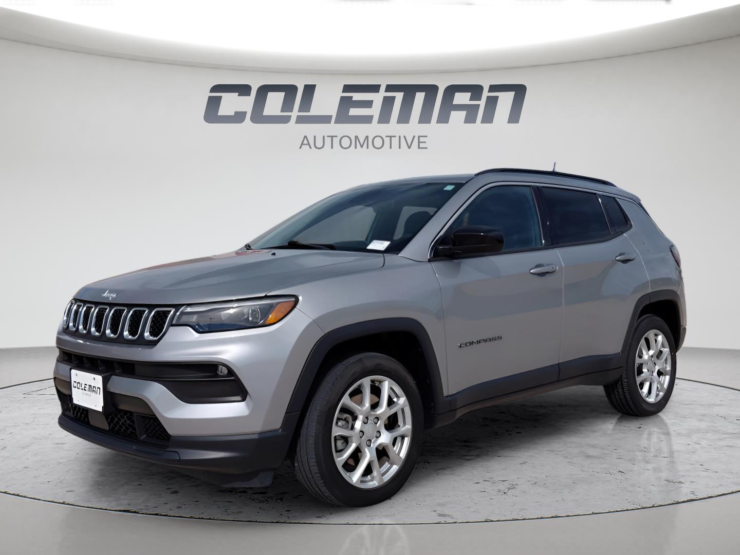 2023 Jeep Compass Latitude Lux 4WD