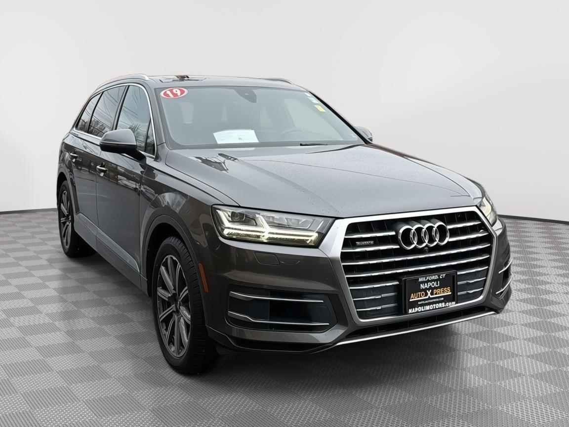 2019 Audi Q7 55 TFSI quattro SE Premium Plus