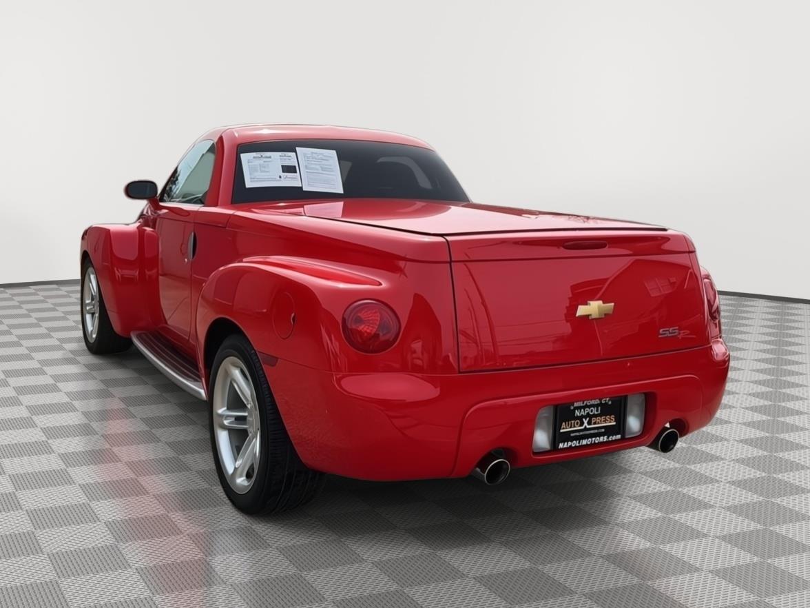 View vehicle photo 5