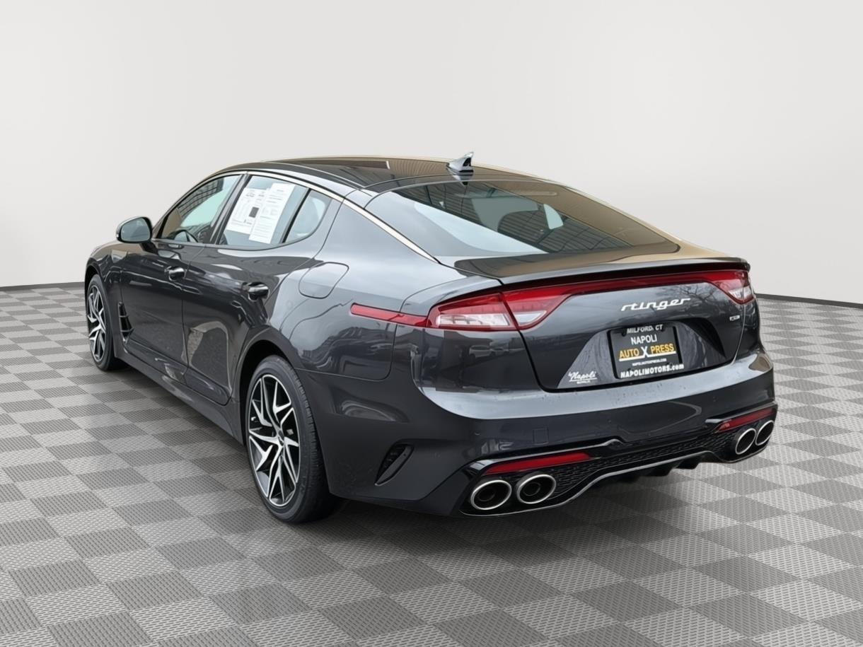 View vehicle photo 5