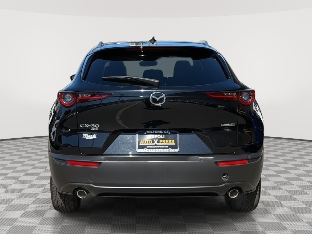 View vehicle photo 4