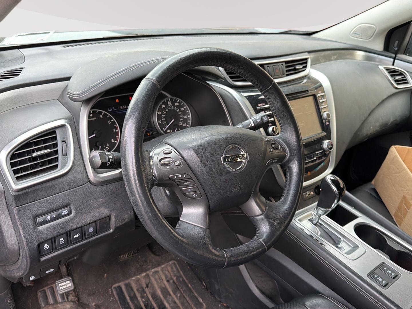 View vehicle photo 7